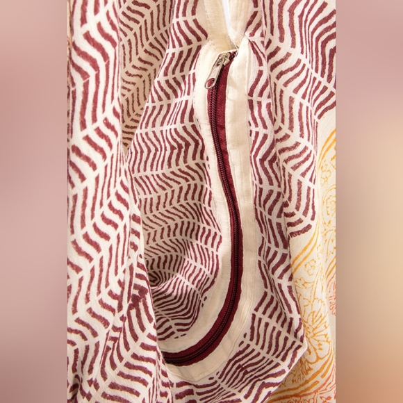 Boho Chic Beach Yoga Hobo Shoulder Bag - 100% Cotton - Paisley Handblock Design - Picture 8 of 9